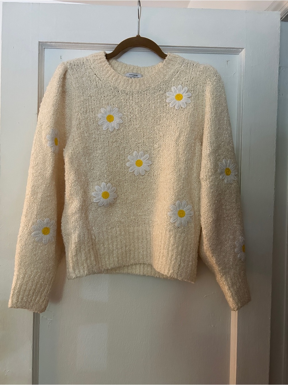 & Other Stories Cream Daisy Appliqué Crewneck Sweater